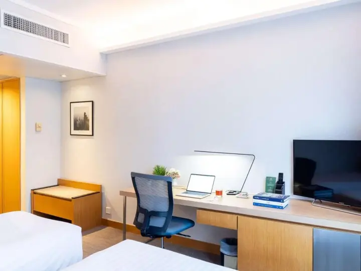 Гонконг: Novotel Century Hong Kong
