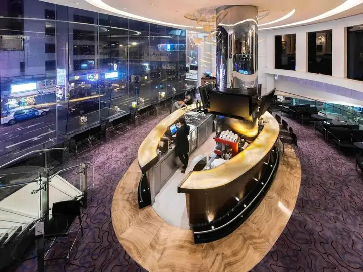 Гонконг: Novotel Century Hong Kong