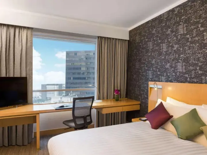 Гонконг: Novotel Century Hong Kong