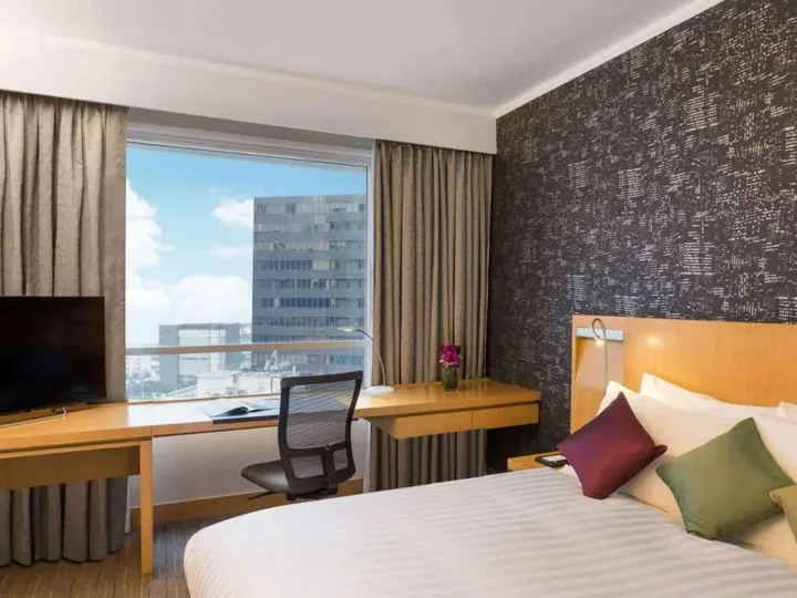 Гонконг: Novotel Century Hong Kong