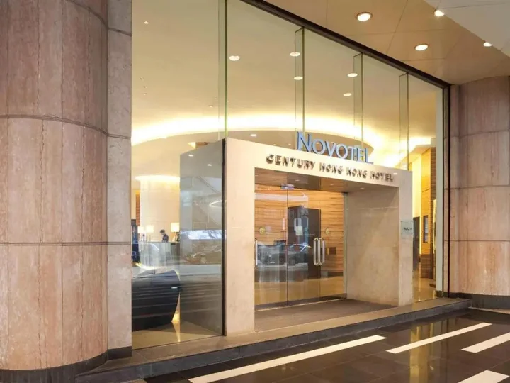 Гонконг: Novotel Century Hong Kong