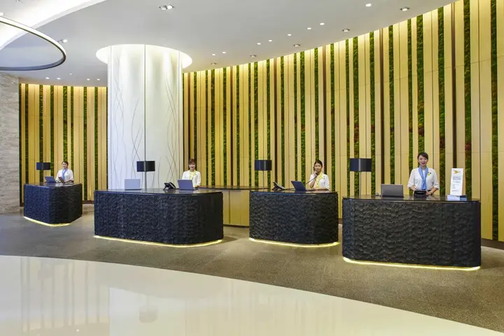 Гонконг: Novotel Century Hong Kong