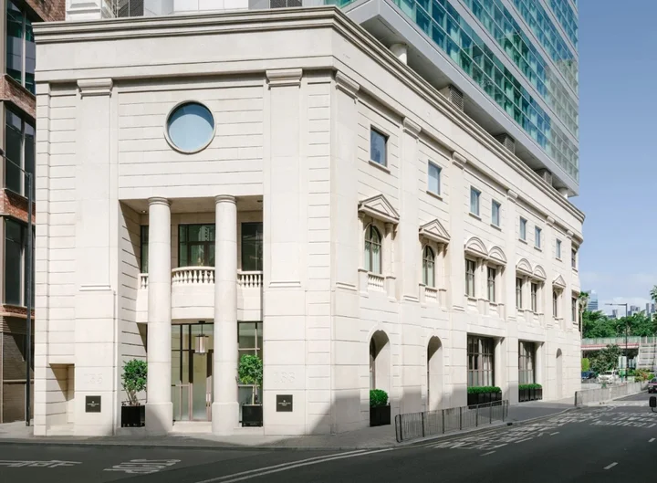Гонконг: Lanson Place Causeway Bay, Hong Kong