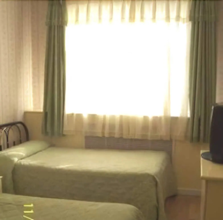 Oriental Pearl Budget Hotel — фото 3