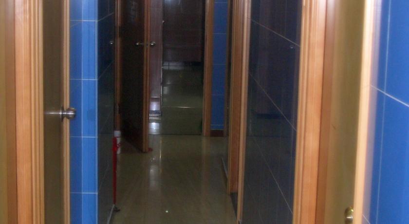 Гонконг: Oriental Pearl Budget Hotel