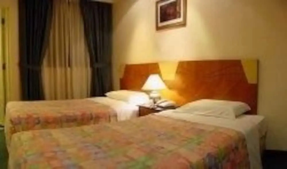 Гонконг: Oriental Pearl Budget Hotel