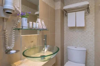 Коулун: Silka Seaview Hotel