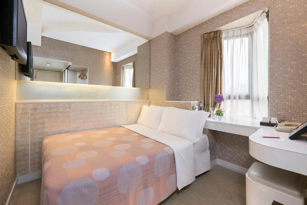 Коулун: Silka Seaview Hotel