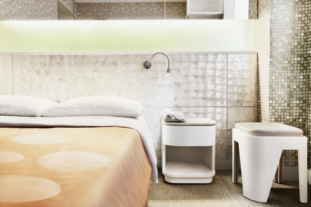 Коулун: Silka Seaview Hotel