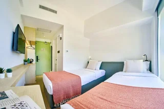 Коулун: Silka Seaview Hotel