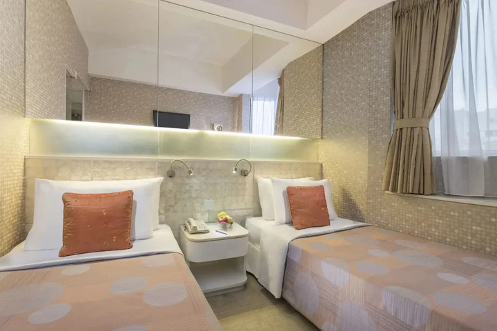 Коулун: Silka Seaview Hotel
