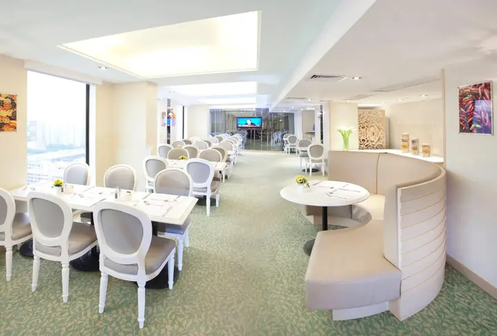 Коулун: Silka Seaview Hotel