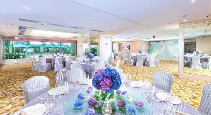Гонконг: Regal Riverside Hotel