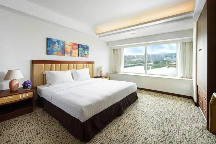 Гонконг: Regal Riverside Hotel