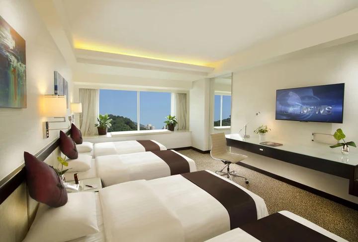 Гонконг: Regal Riverside Hotel