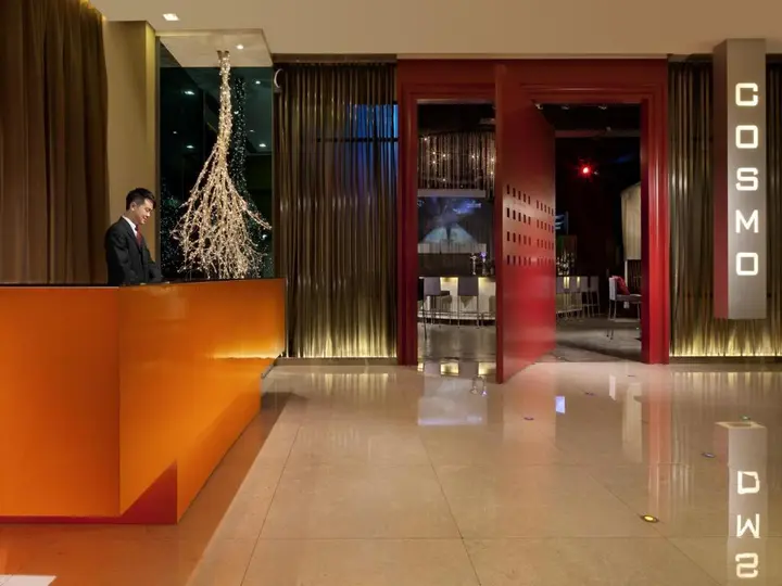 Гонконг: Cosmo Hotel Hong Kong