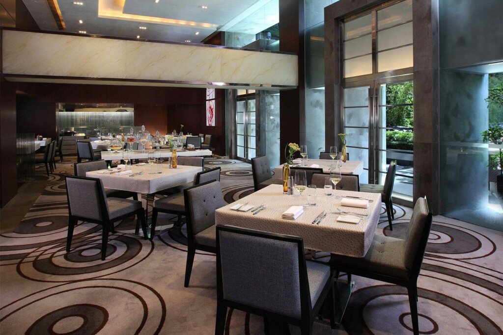 Гонконг: The Mira Hong Kong Hotel