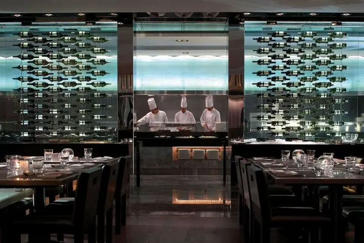 Гонконг: The Mira Hong Kong Hotel