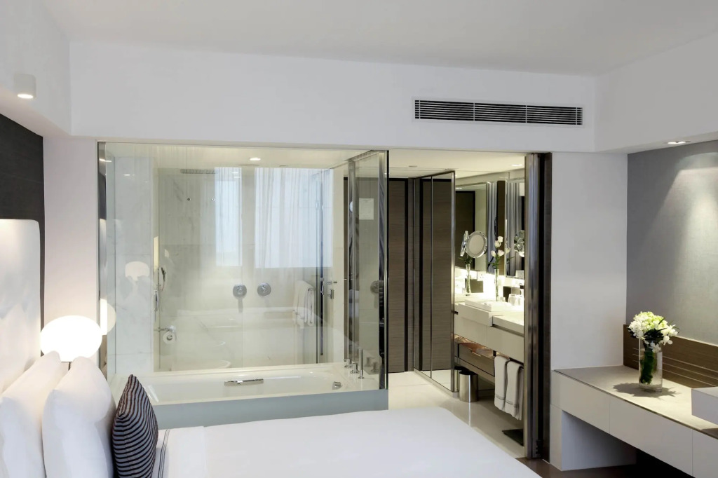 Гонконг: The Mira Hong Kong Hotel
