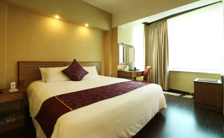 Гонконг: The Imperial Hotel