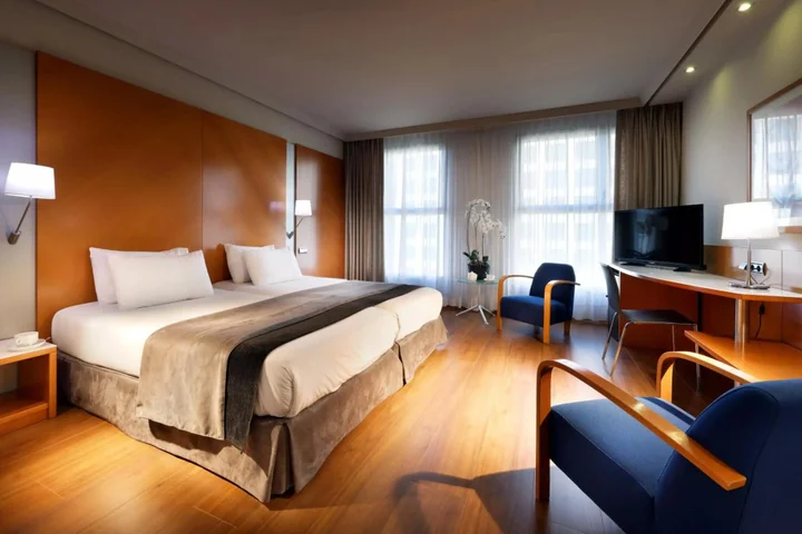 Гонконг: The Imperial Hotel