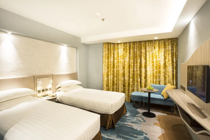 Гонконг: Wharney Hotel