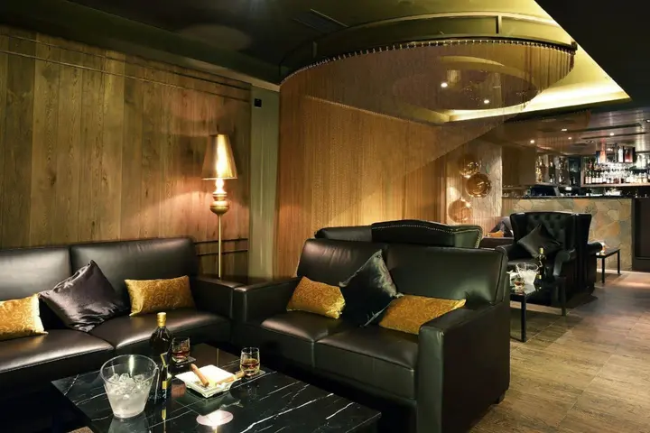 Гонконг: Walden Hotel