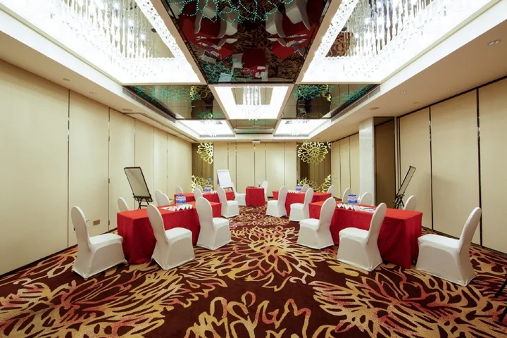 Шанхай: Hotel Equatorial Shanghai