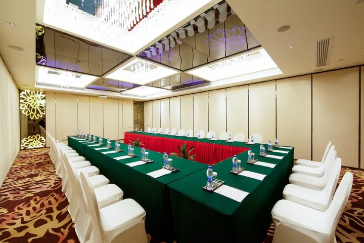 Шанхай: Hotel Equatorial Shanghai