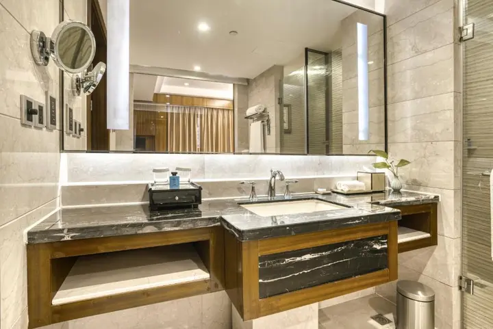 Цзинань: Enlux Hotel