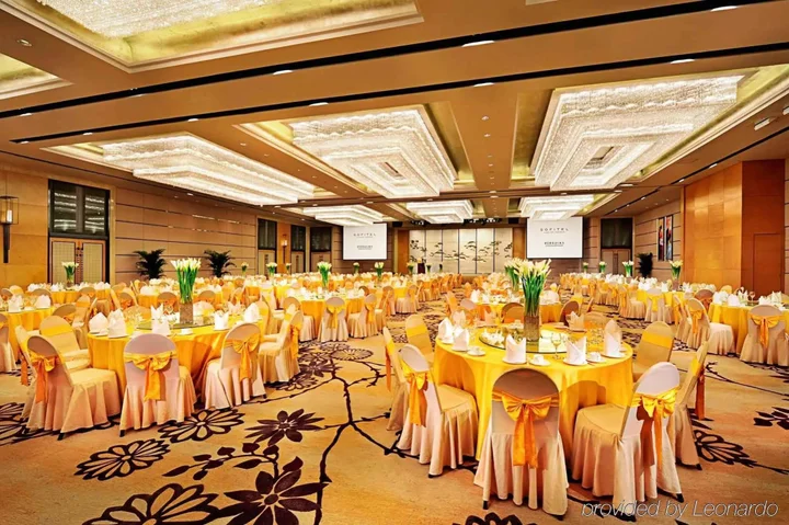 Цзинань: Enlux Hotel