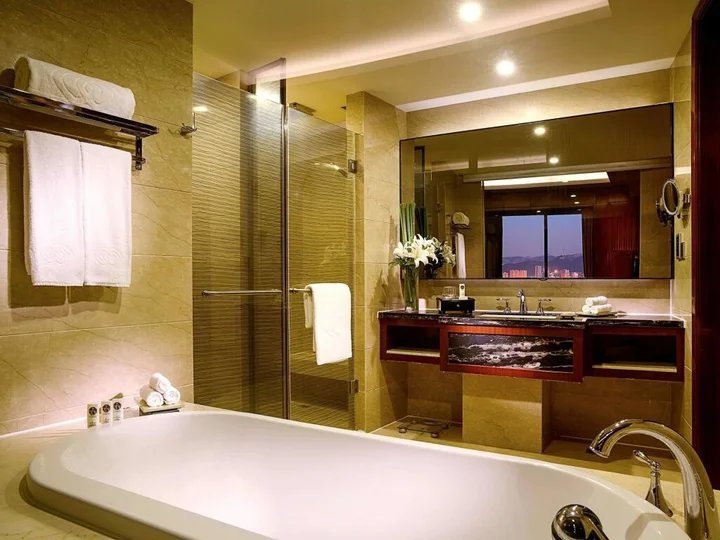 Цзинань: Enlux Hotel