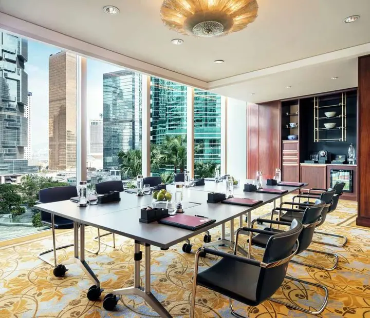 Гонконг: Conrad Hong Kong