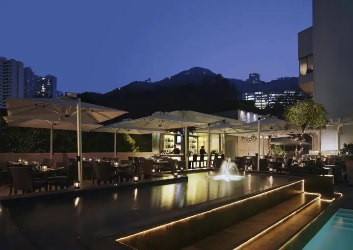 Гонконг: Conrad Hong Kong