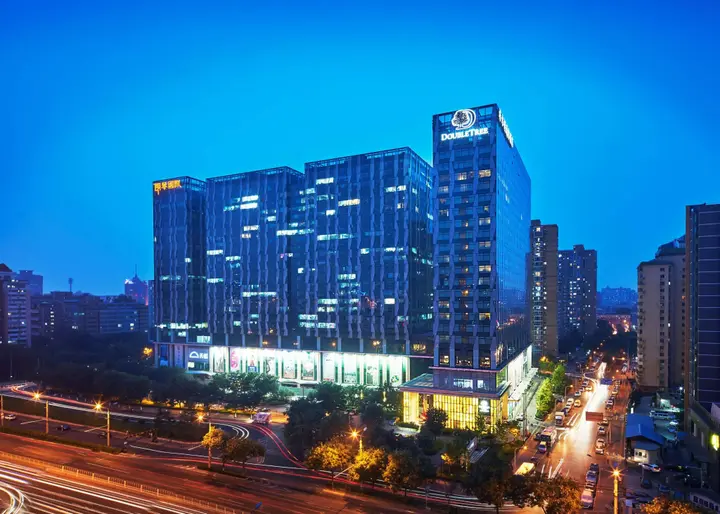 Пекин: DoubleTree by Hilton Beijing