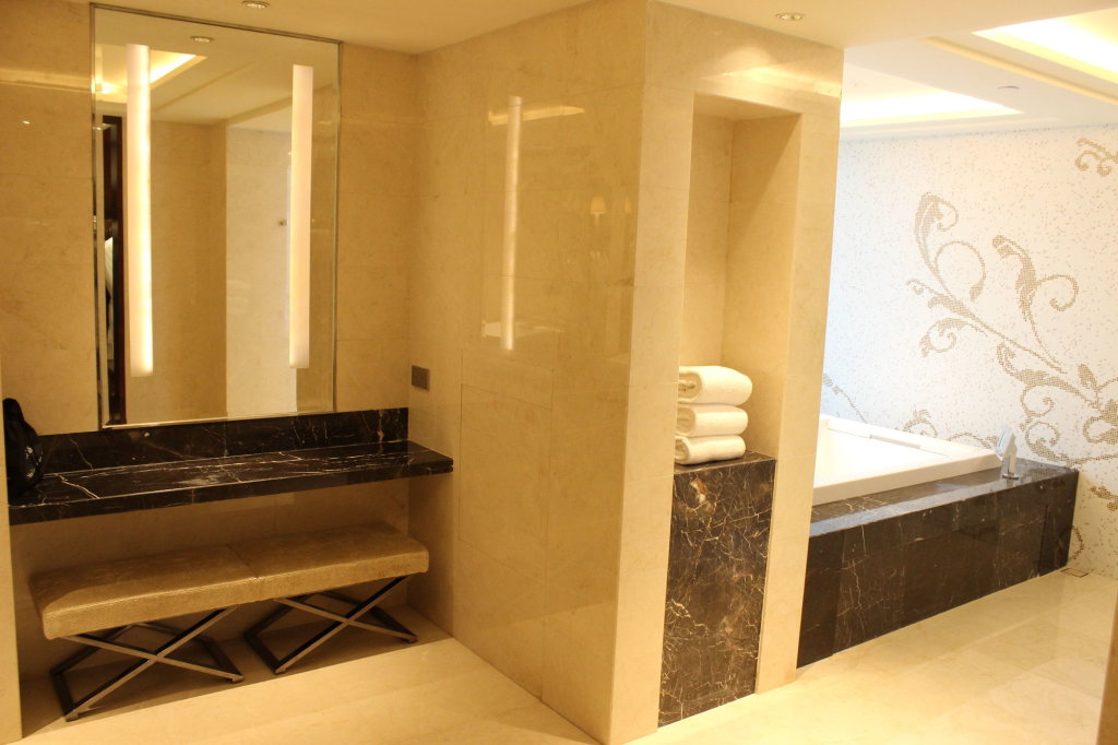 Шицзячжуан: Hilton Shijiazhuang