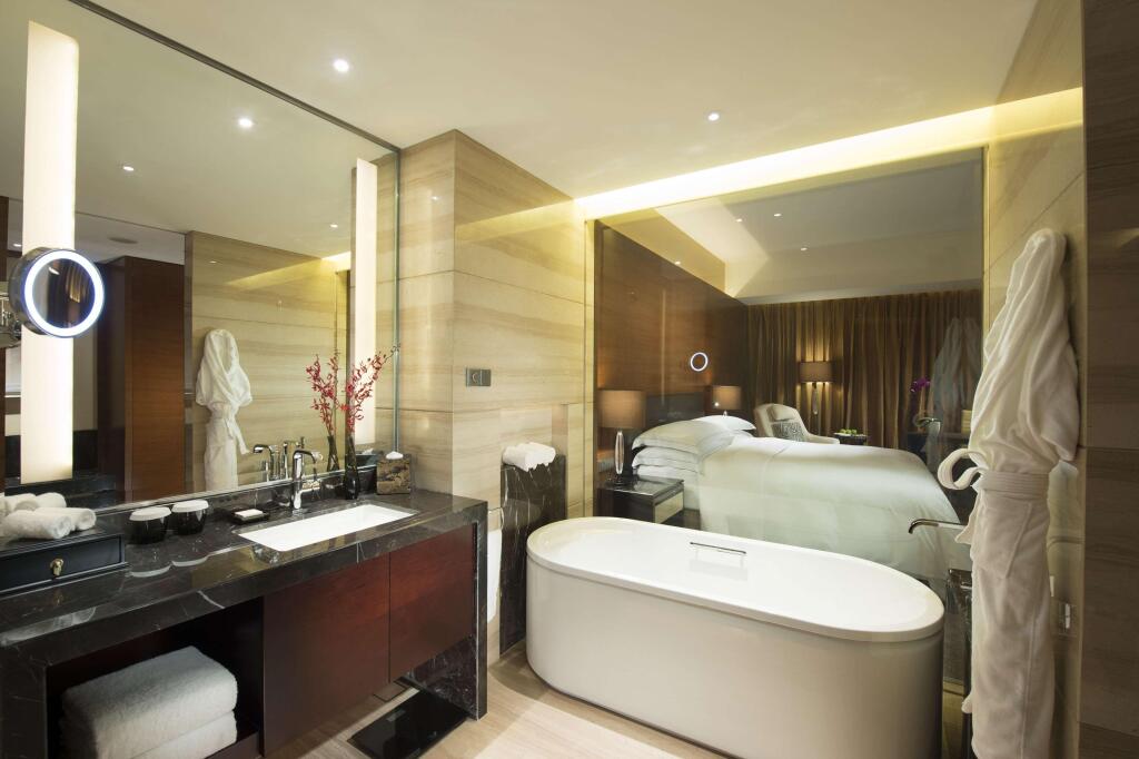 Шицзячжуан: Hilton Shijiazhuang