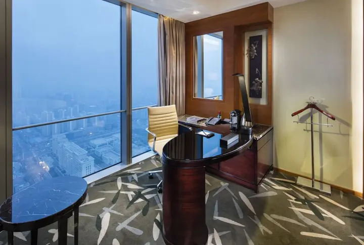 Шицзячжуан: Hilton Shijiazhuang