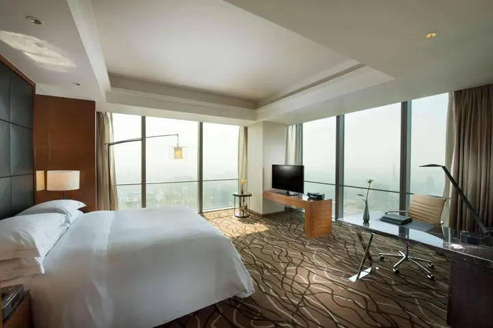 Шицзячжуан: Hilton Shijiazhuang