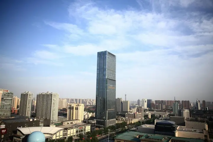 Шицзячжуан: Hilton Shijiazhuang