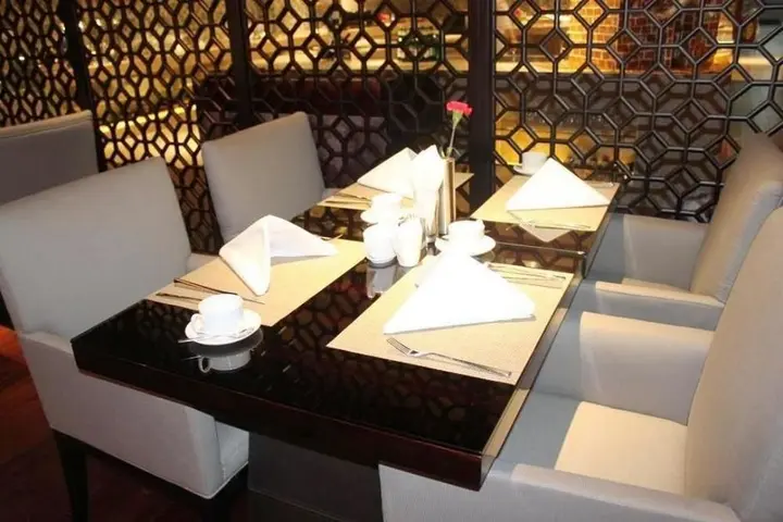 Таншань: Jitang Kaiyuan New Century Hotel