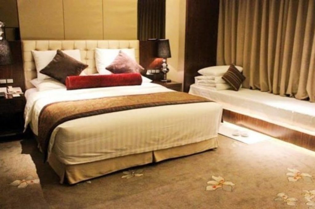 Таншань: Jitang Kaiyuan New Century Hotel