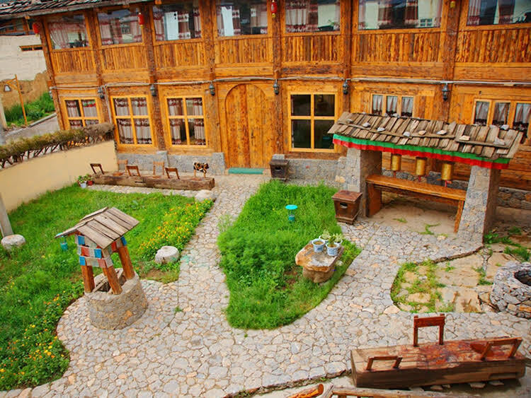 Шангри-Ла: Shangri-La Skyside Inn