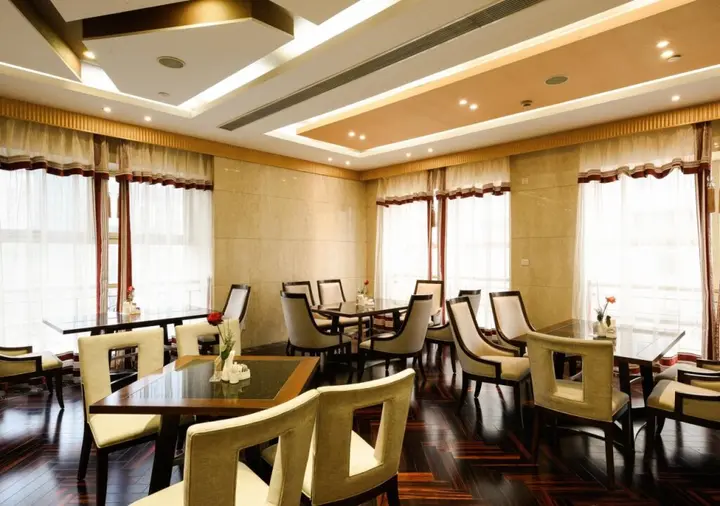 Пекин: Beijing Tibet Hotel