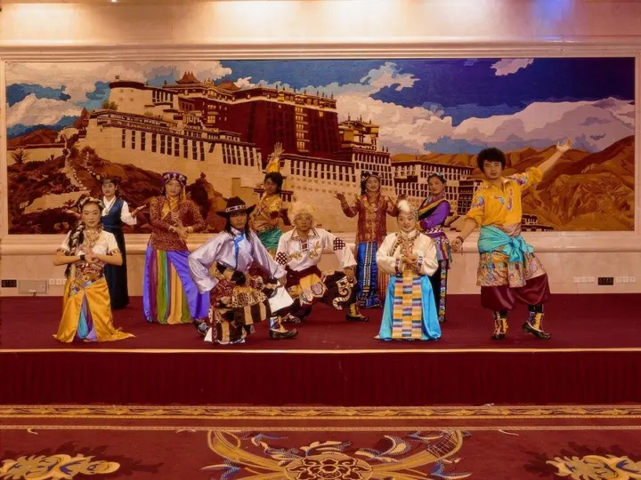 Пекин: Beijing Tibet Hotel