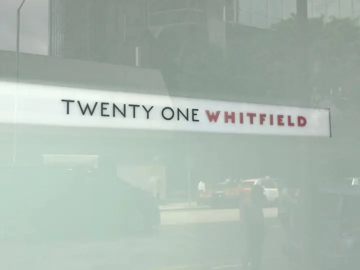 Гонконг: Twenty One Whitfield
