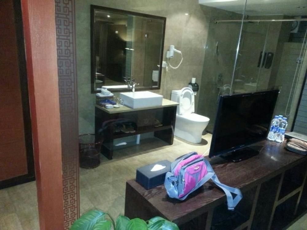 Яншо: Guilin Han Tang Xin Ge Hotel