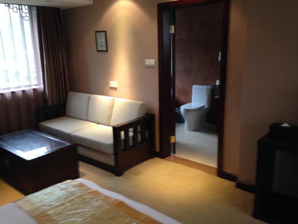 Яншо: Guilin Han Tang Xin Ge Hotel