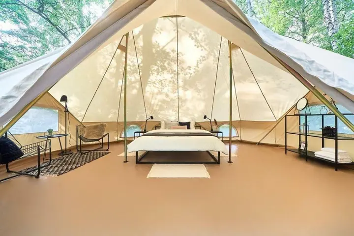 Лесной: Polyana Glamping (Поляна Глэмпинг)