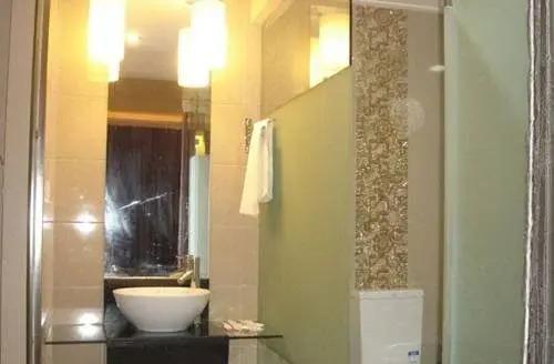 Нанкин: Nanjing New Noble Business Hotel